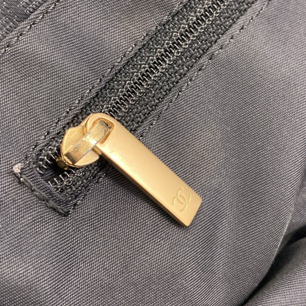CHANEL Black Tote Bag - Picture 8 of 16